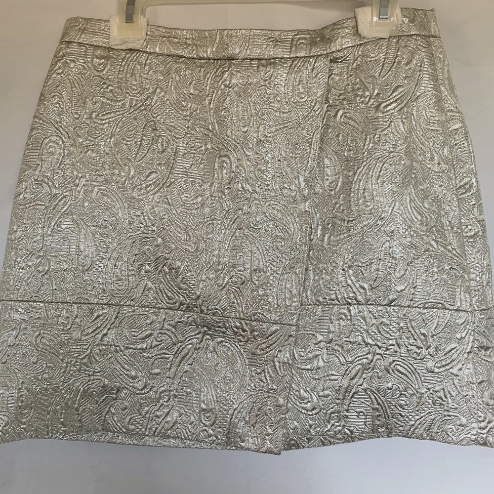 J Crew short skirt, light gold metallic, sz 6